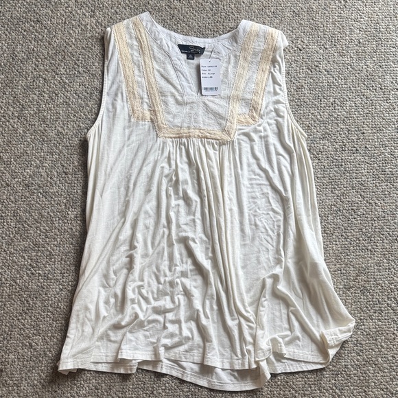 Suzanne Betro Tops - Suzanne Betro Cream Square Eyelet Yoke Sleeveless Camisole